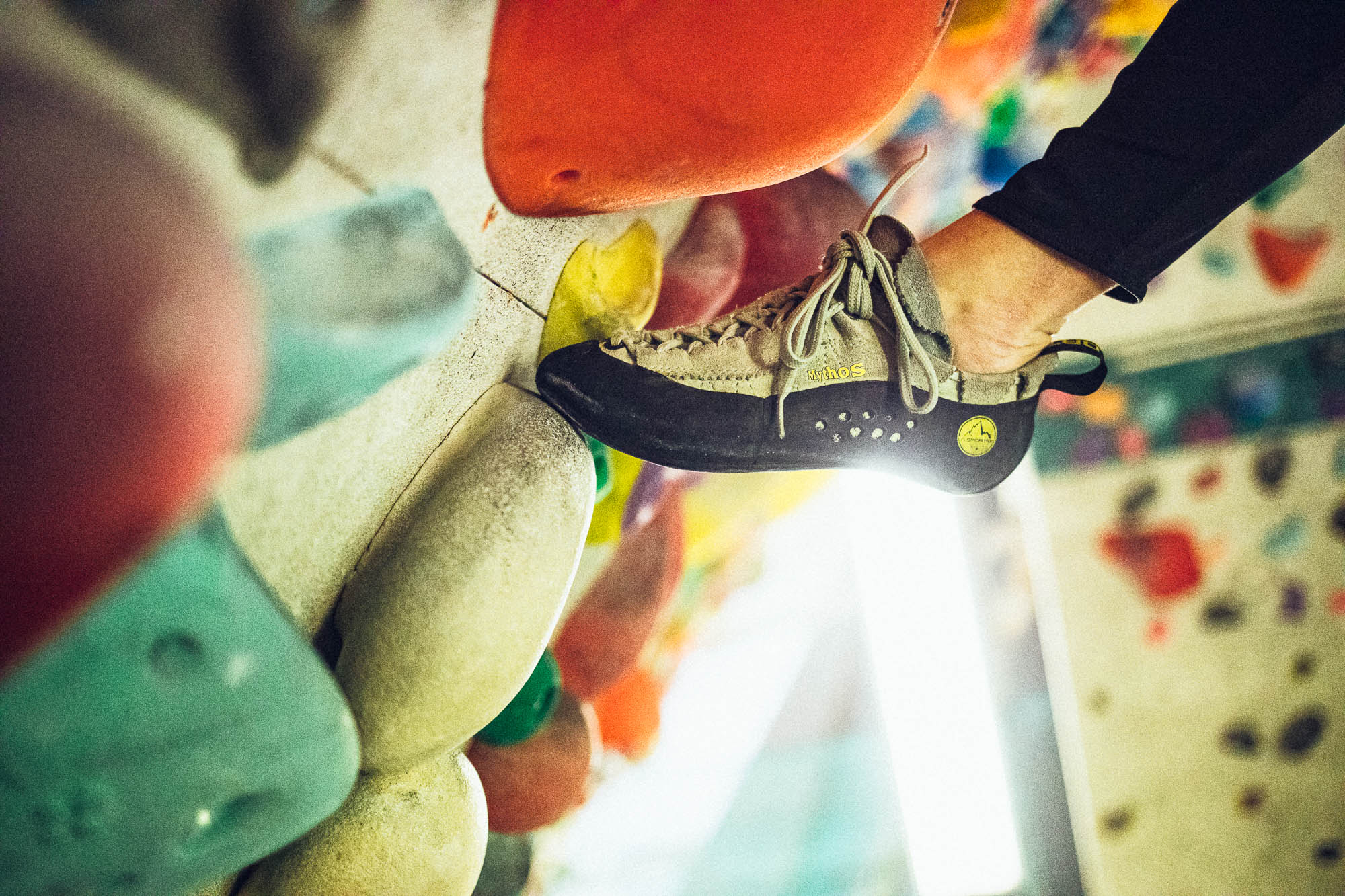 Export x3 5D4 0939 Bouldering Sarah & Vanessa Gaswerk 2020